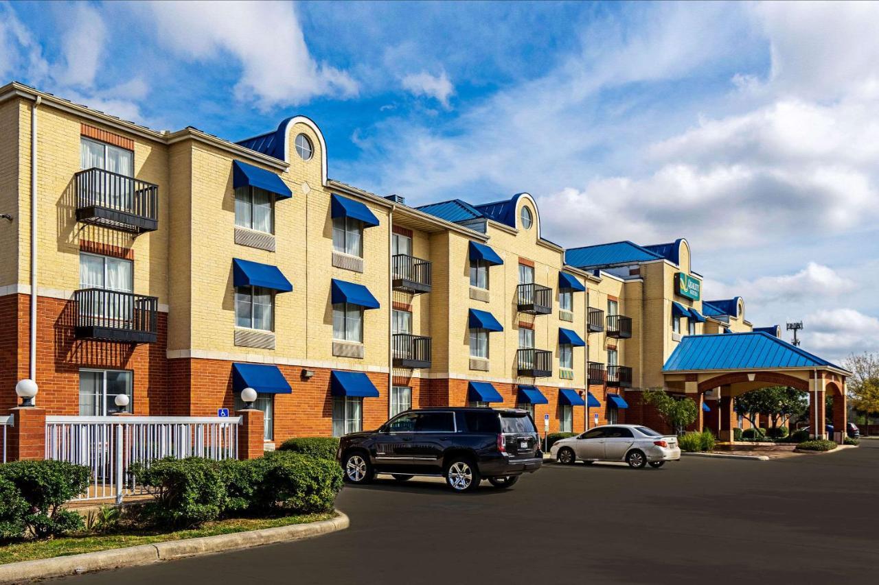 Quality Suites San Antonio Northeast Esterno foto